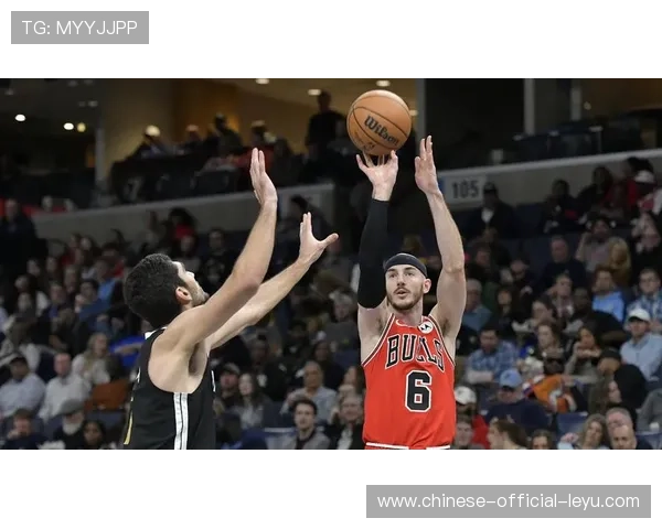 武切维奇和布泽利斯在公牛锋线轮换不足情况下配合默契度